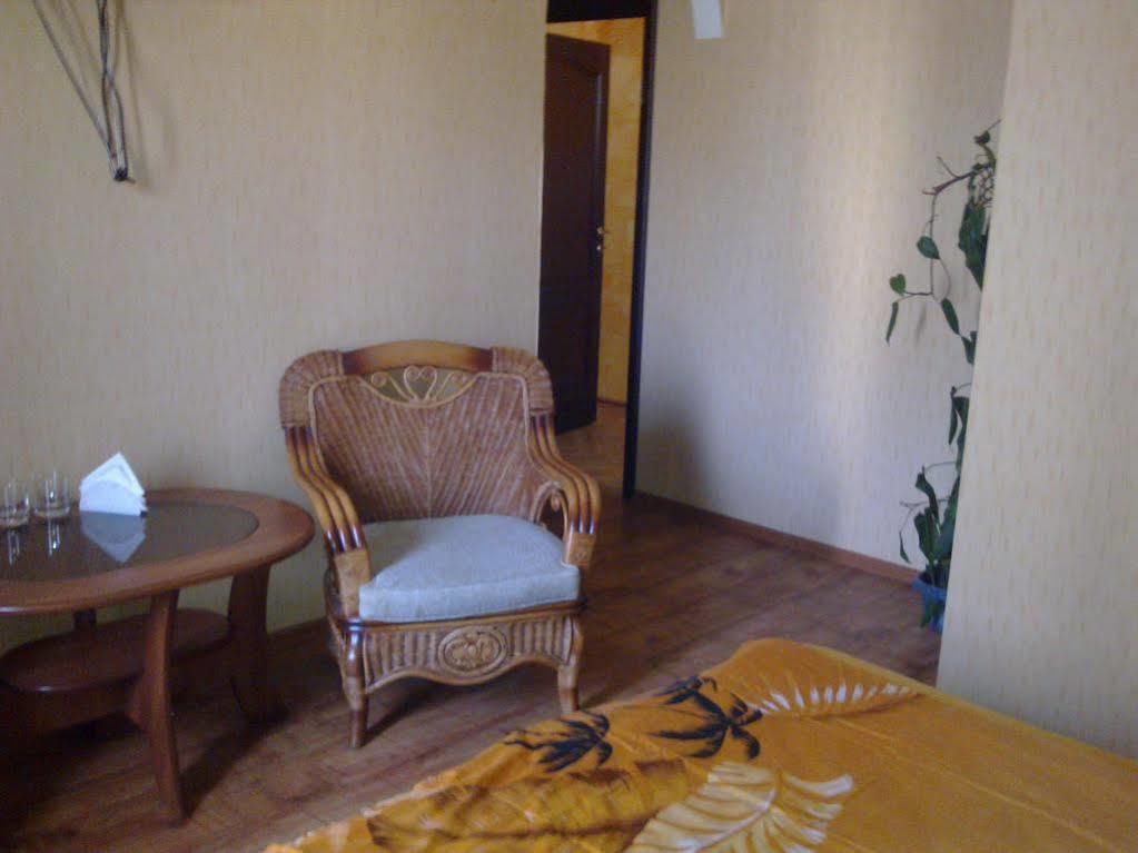 Orion Guest House Kaliningrad Buitenkant foto