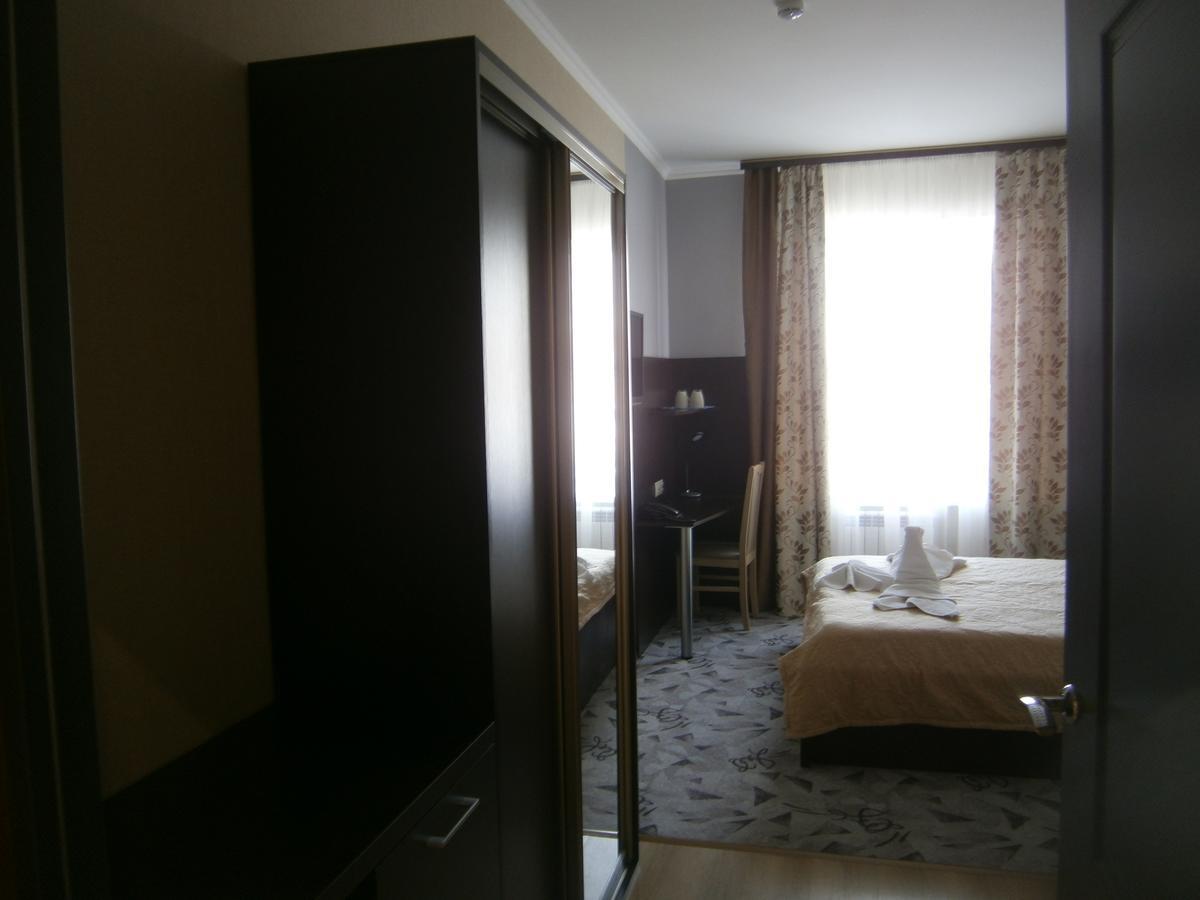 Orion Guest House Kaliningrad Buitenkant foto